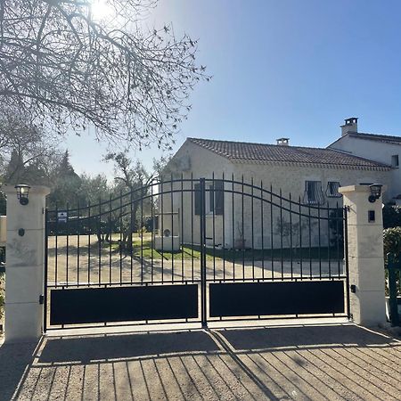 Arles Campagne Location "La Campagn'Arles" Panzió Kültér fotó