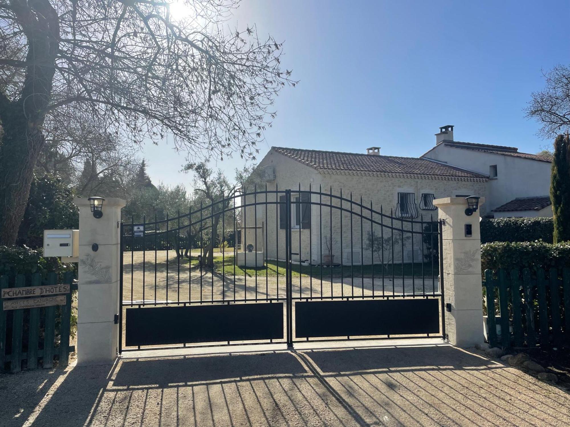Arles Campagne Location "La Campagn'Arles" Panzió Kültér fotó